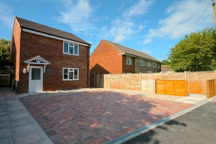 2 Bedroom Flat To Rent In Poundbury Crescent, Dorchester, DT1