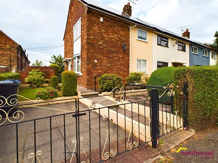 3 Bedroom Town House For Sale In Seabridge Lane, Clayton, Newcastle-Under-Lyme, ST5