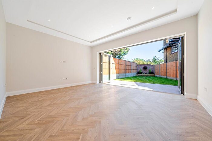 3 Bedroom Terraced House For Sale In Burlington Place, East Barnet Village, London, EN4