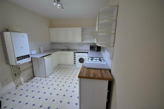 1 Bedroom Flat To Rent In Clarence Square Cheltenham, GL50