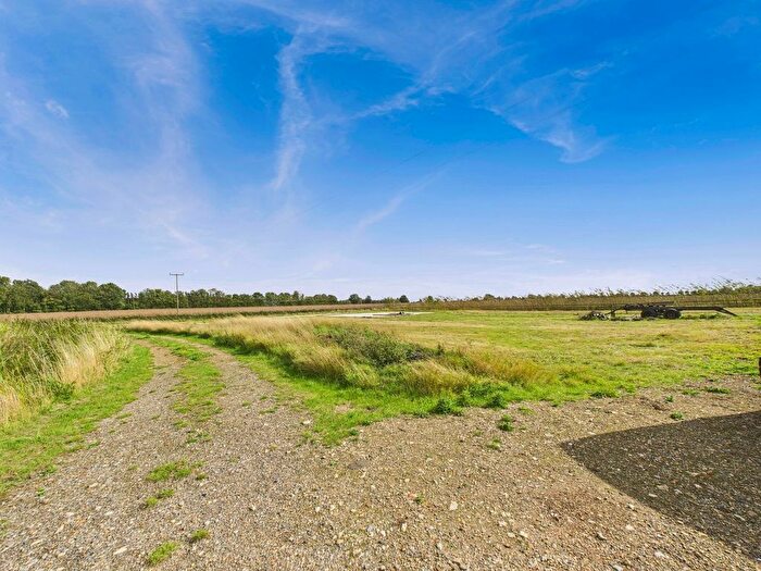 2 Bedroom Bungalow For Sale In Squires Drove, Three Holes, Wisbech, PE14
