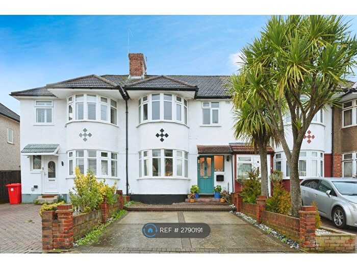 3 Bedroom Terraced House To Rent In Kelsey Road, Orpington, BR5