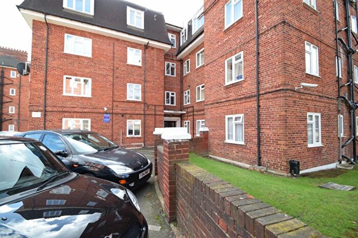 1 Bedroom Flat To Rent In North End Road, Wembley, Middlesex, HA9