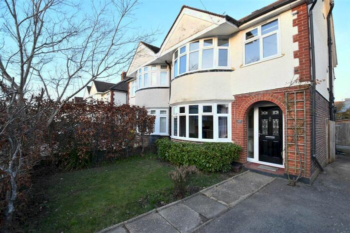 4 Bedroom Property To Rent In Hevers Avenue, Horley, RH6