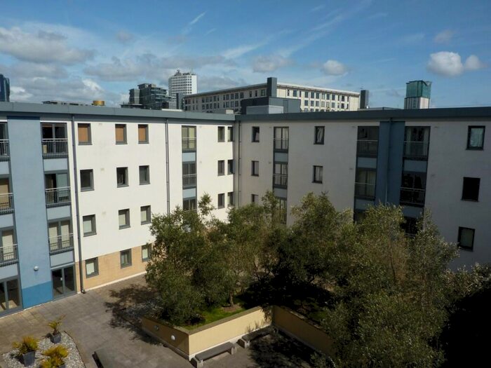 2 Bedroom Flat To Rent In The Postbox, Upper Marshall Street, Birmingham, B1