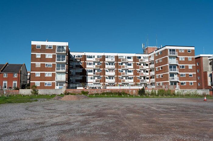 2 Bedroom Flat To Rent In Sea Front, Hayling Island, PO11