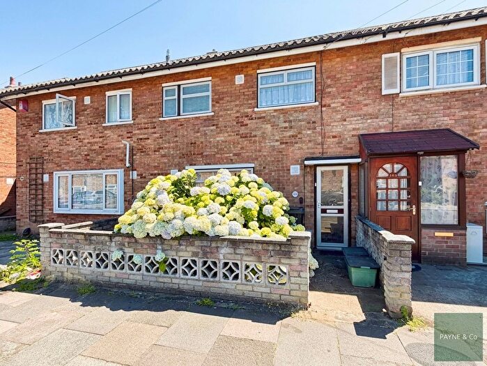 3 Bedroom Terraced House For Sale In St. Marys Road, Ilford, IG1