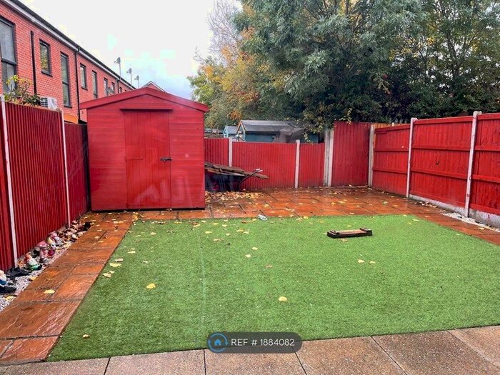 3 Bedroom Terraced House To Rent In Hennessey Mews, Dagenham, RM8