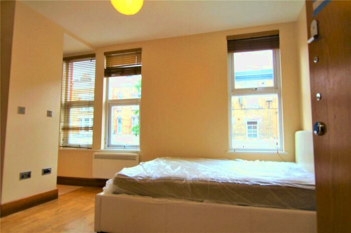 Apartment To Rent In Chatsworth Road, Hackney, London, E5