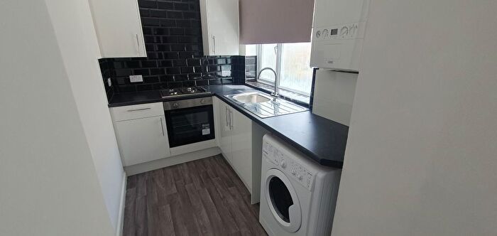 1 Bedroom Flat To Rent In Mundy Place, Cathays, Cardiff, CF24