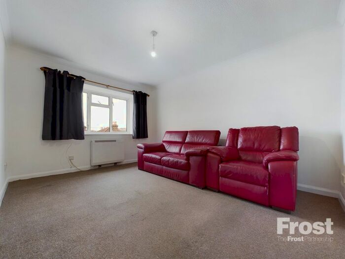 1 Bedroom Property To Rent In Edgell Road, Staines-Upon-Thames, Surrey, TW18