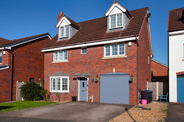 5 Bedroom Detached House For Sale In Bearwood Way, Thornton-Cleveleys, FY5