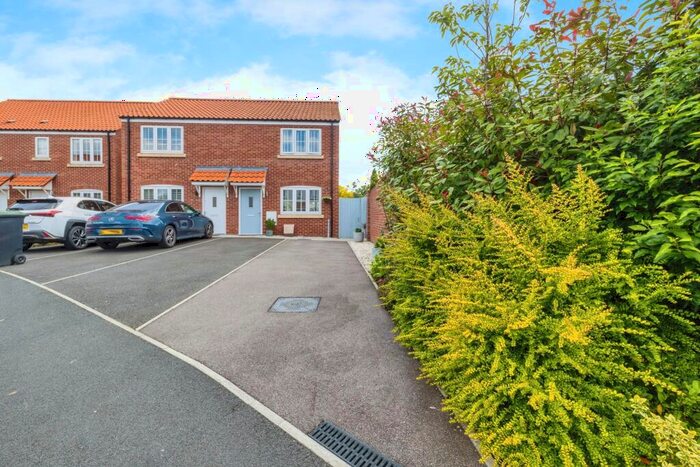2 Bedroom Semi-Detached House For Sale In Rushfield Way, Branston, Lincoln, Lincolnshire, LN4