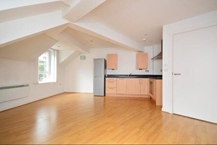 1 Bedroom Apartment To Rent In Regency Court, Ecclesfield, S35