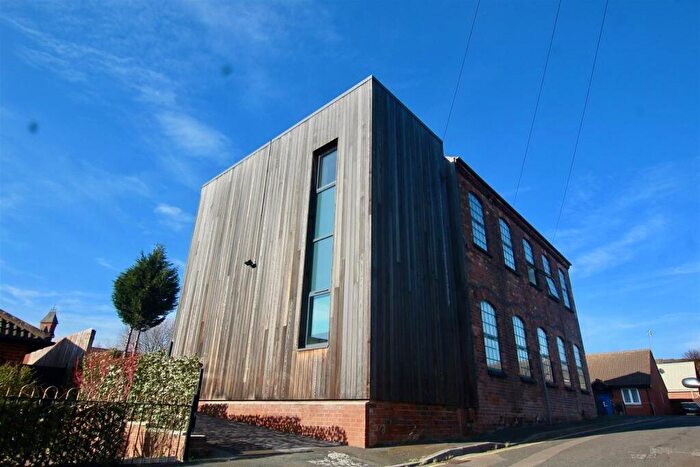 2 Bedroom Flat To Rent In Bullivant Street, Nottingham, Nottinghamshire, NG3