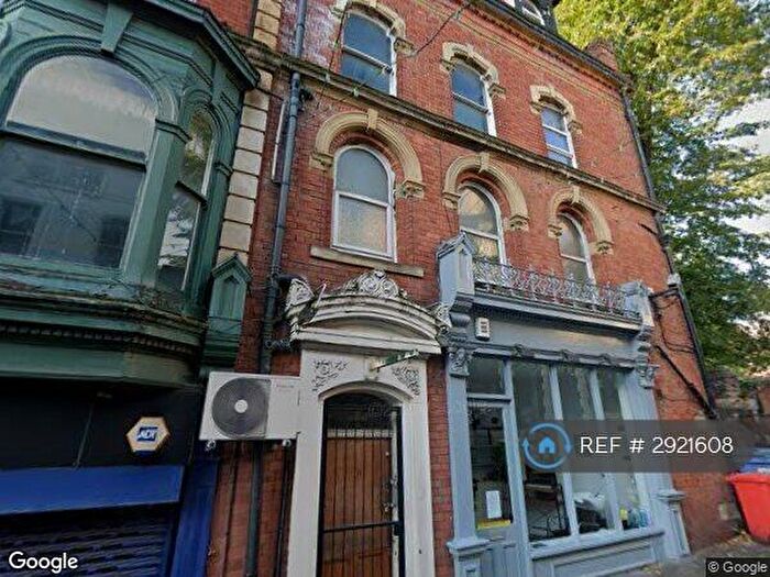 1 Bedroom Flat To Rent In New Briggate, Leeds, LS2