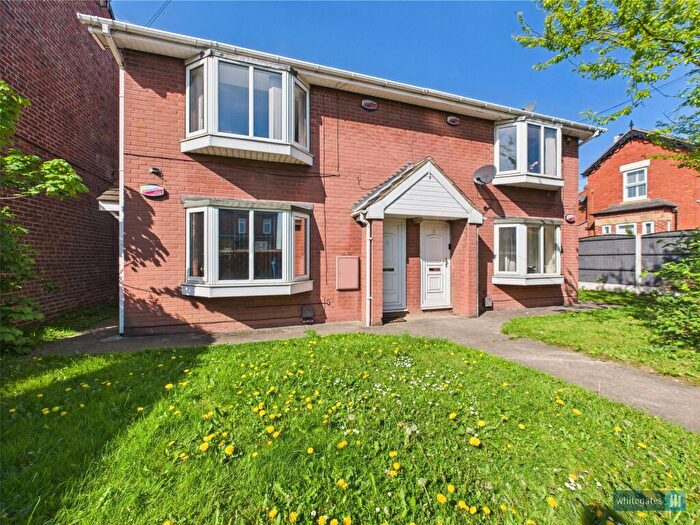 2 Bedroom Apartment To Rent In Bentley Road, Doncaster, South Yorkshire, DN5