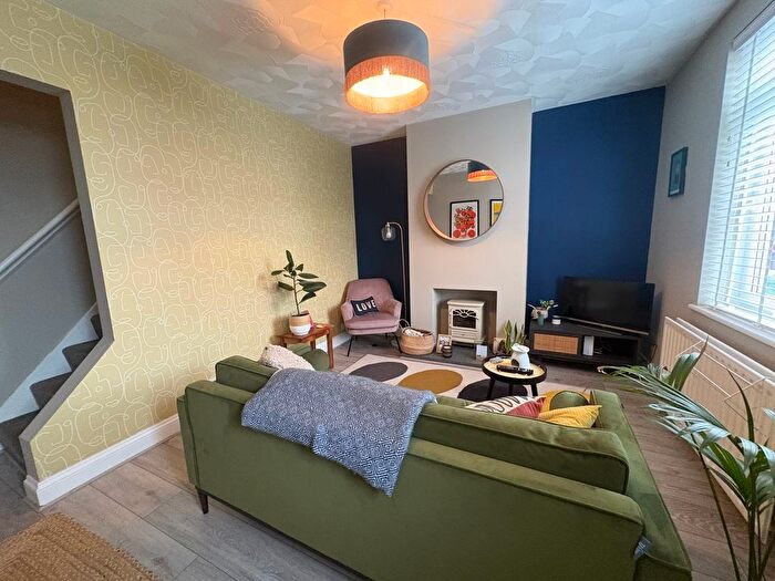2 Bedroom Terraced House To Rent In Station Road, Portsmouth, PO3