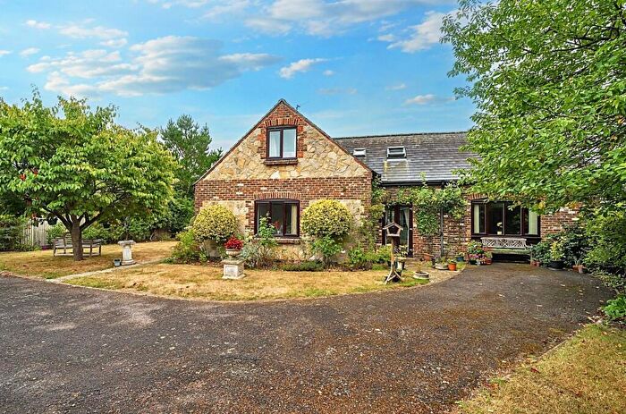 3 Bedroom Detached House For Sale In First Avenue, Batchmere, PO20