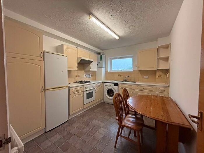 2 Bedroom Flat To Rent In Cornwall Road, Uxbridge, UB8