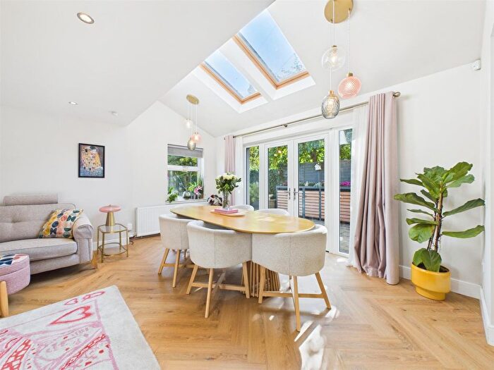 5 Bedroom Semi-Detached House For Sale In Pitcullen Terrace, Perth, PH2
