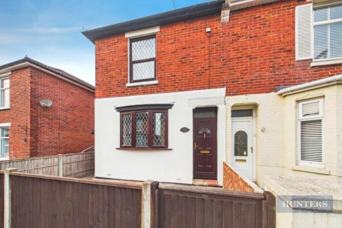 3 Bedroom House To Rent In Nelson Road, Southampton, SO15