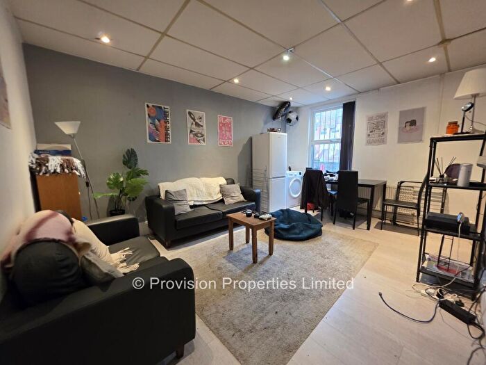 5 Bedroom Terraced House To Rent In Archery Street, City Centre, Leeds, LS2