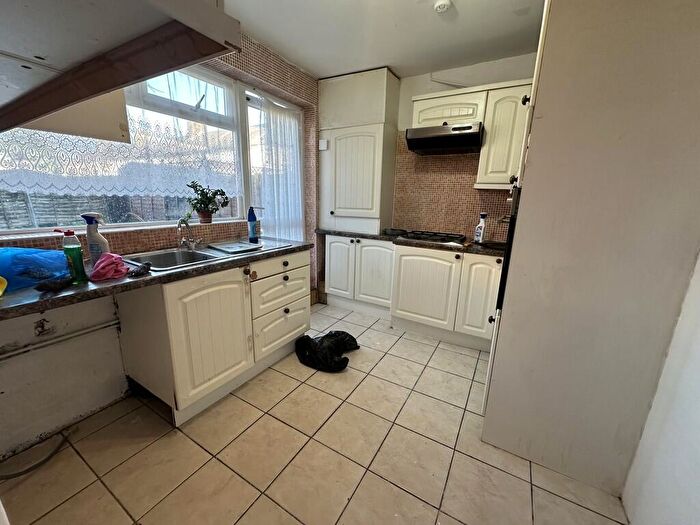 2 Bedroom Terraced House To Rent In Harrold Road, Dagenham, RM8