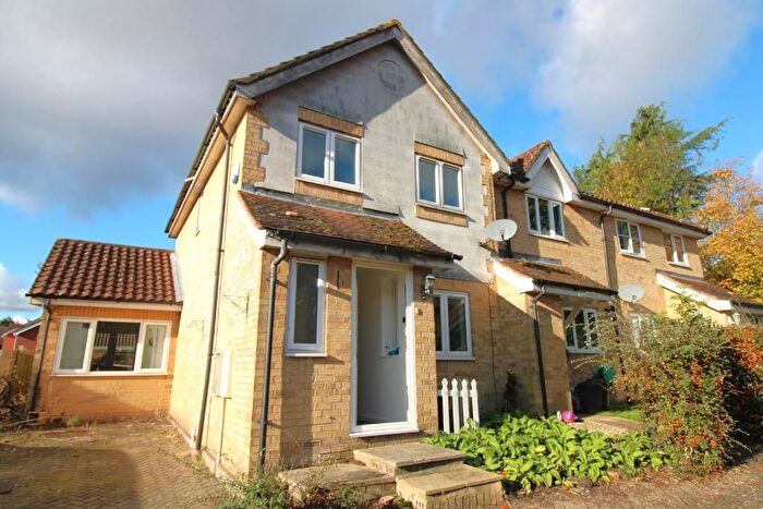 3 Bedroom Semi-Detached House To Rent In Dexter Road, Harefield, UB9