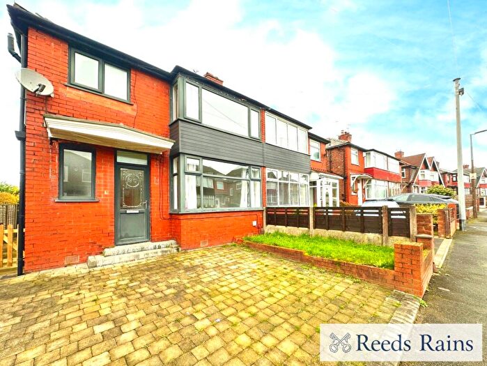 3 Bedroom Semi Detached House To Rent In Welwyn Drive, Salford, Greater Manchester, M6