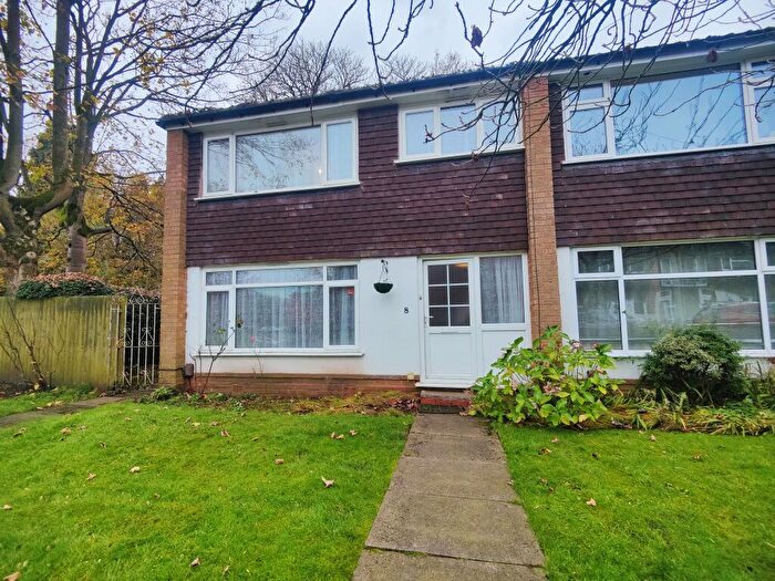 3 Bedroom House To Rent In Ryton Close, Sutton Coldfield, B73