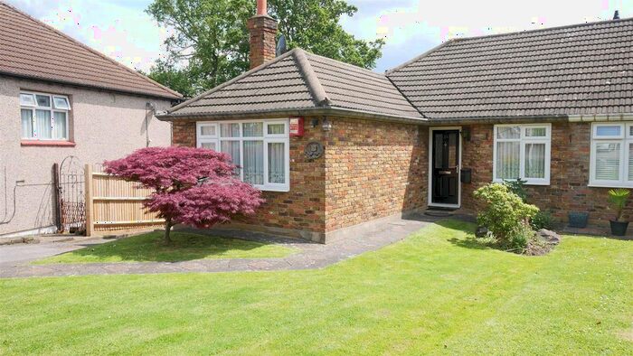 2 Bedroom Semi-Detached Bungalow To Rent In Theobalds Road, Cuffley, EN6