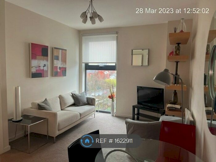 1 Bedroom Flat To Rent In Castlebank Place, Glasgow, G11