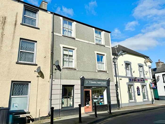 Terraced House For Sale In Watling Street, Llanrwst, LL26