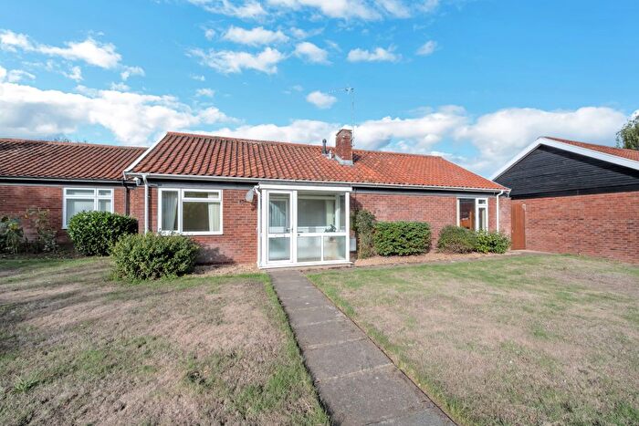 3 Bedroom Detached Bungalow For Sale In Pightle Close, Elmswell, Bury St. Edmunds, IP30
