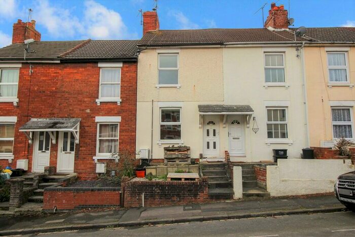 2 Bedroom Terraced House To Rent In Swindon Road, Old Town, Swindon, SN1