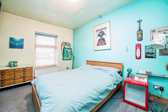 4 Bedroom End Of Terrace House For Sale In Bridge Street, Langley Mill, Nottingham, NG16