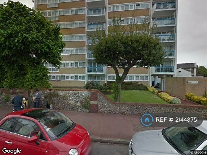 2 Bedroom Flat To Rent In Hartington Place, Eastbourne, BN21
