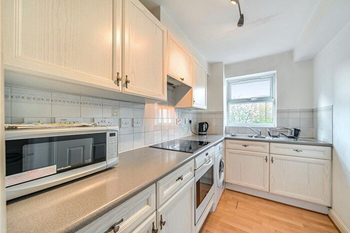 1 Bedroom Flat To Rent In Glaisher Street, Deptford, SE8