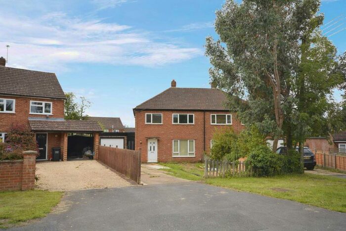 3 Bedroom Semi-Detached House To Rent In Longwood Lane, Amersham, HP7