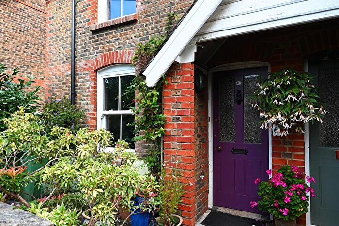 2 Bedroom End Of Terrace House For Sale In Park Road, Henfield, West Sussex, BN5