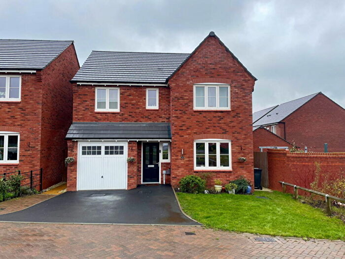 4 Bedroom Detached House To Rent In Stirling Road, DE11