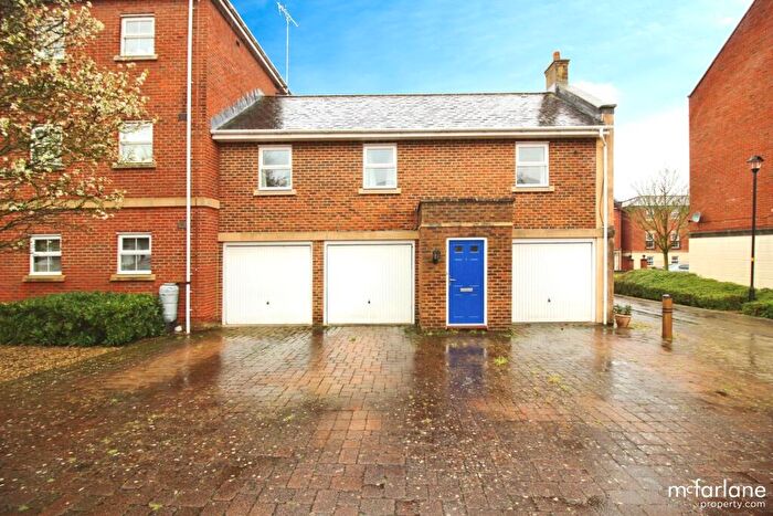 2 Bedroom Coach House To Rent In Eastbury Way, Swindon, SN25
