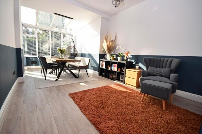 3 Bedroom Semi-Detached House To Rent In Montagu Avenue, Oakwood, Leeds, LS8