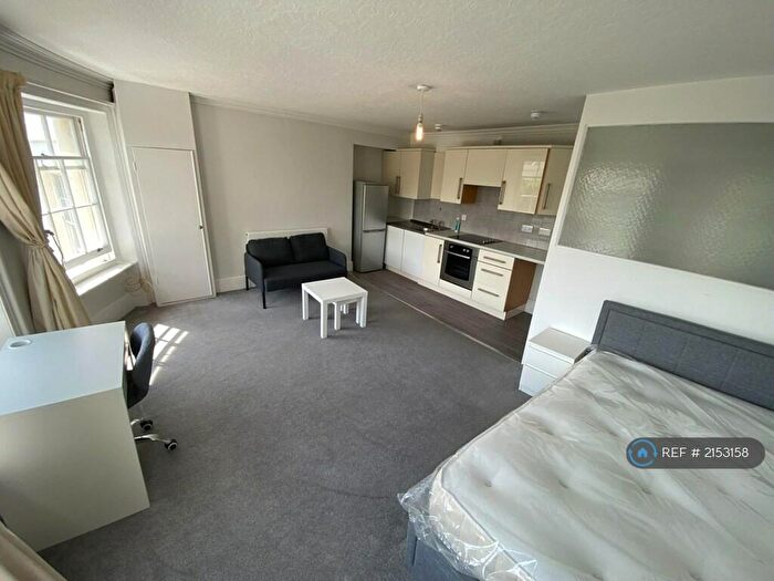 Studio To Rent In Norfolk Square, Brighton, BN1