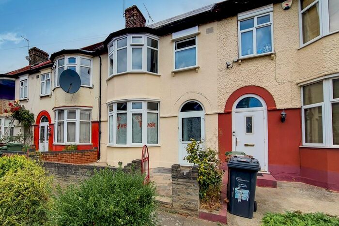 4 Bedroom Terraced House To Rent In Netherfield Gardens, Barking, IG11