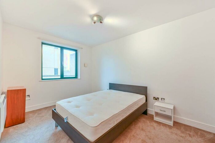 1 Bedroom Flat For Sale In Londinium Tower, Mansell Street, City, London, E1