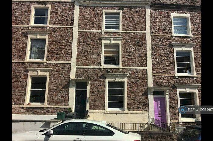 1 Bedroom Flat To Rent In Gff, Bristol, BS8