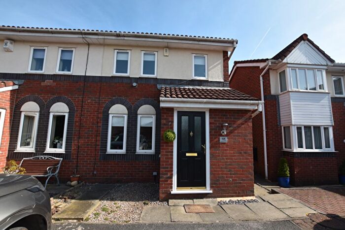 3 Bedroom Semi-Detached House To Rent In Limesdale Close, Bradley Fold, Bolton, BL2