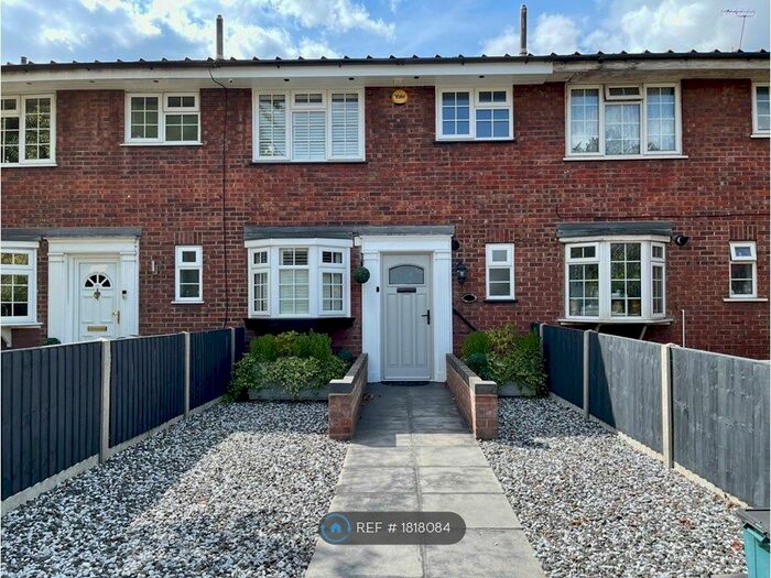 3 Bedroom Terraced House To Rent In Woodcote Road, Wallington, SM6